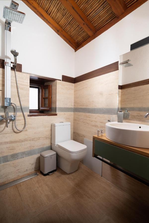 Kalnterimi Guesthouses 모넴바시아 외부 사진