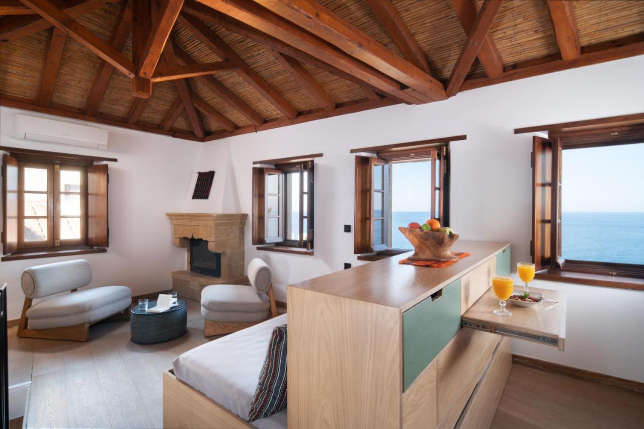 Kalnterimi Guesthouses 모넴바시아 외부 사진