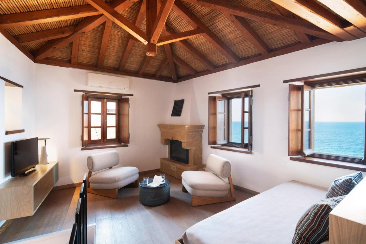 Kalnterimi Guesthouses 모넴바시아 외부 사진
